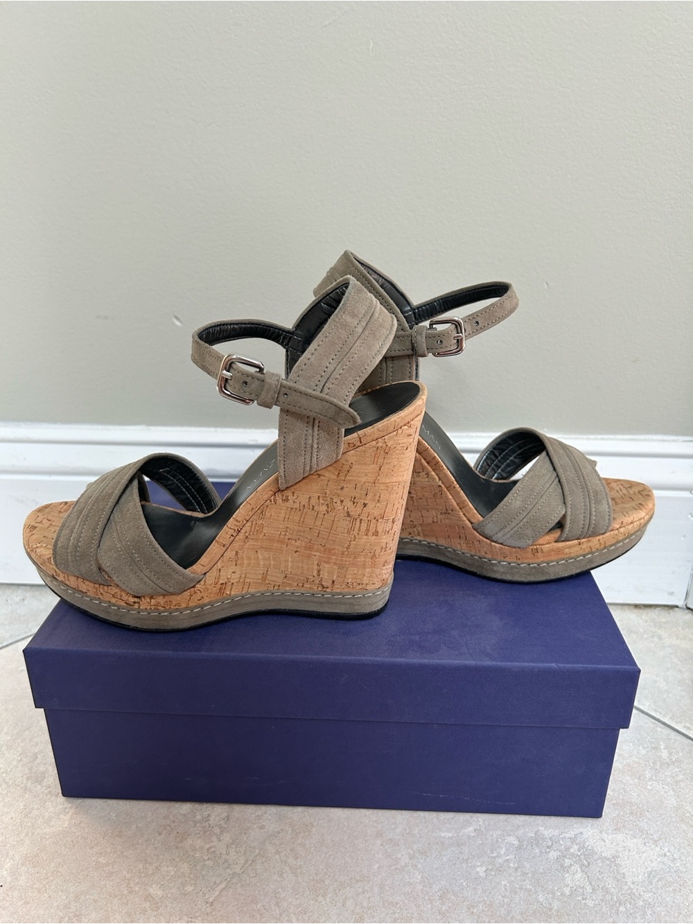 Stuart Weitzman Minky Rock Suede Cork Wedge Sandals Size 6.5 - Picture 3 of 9